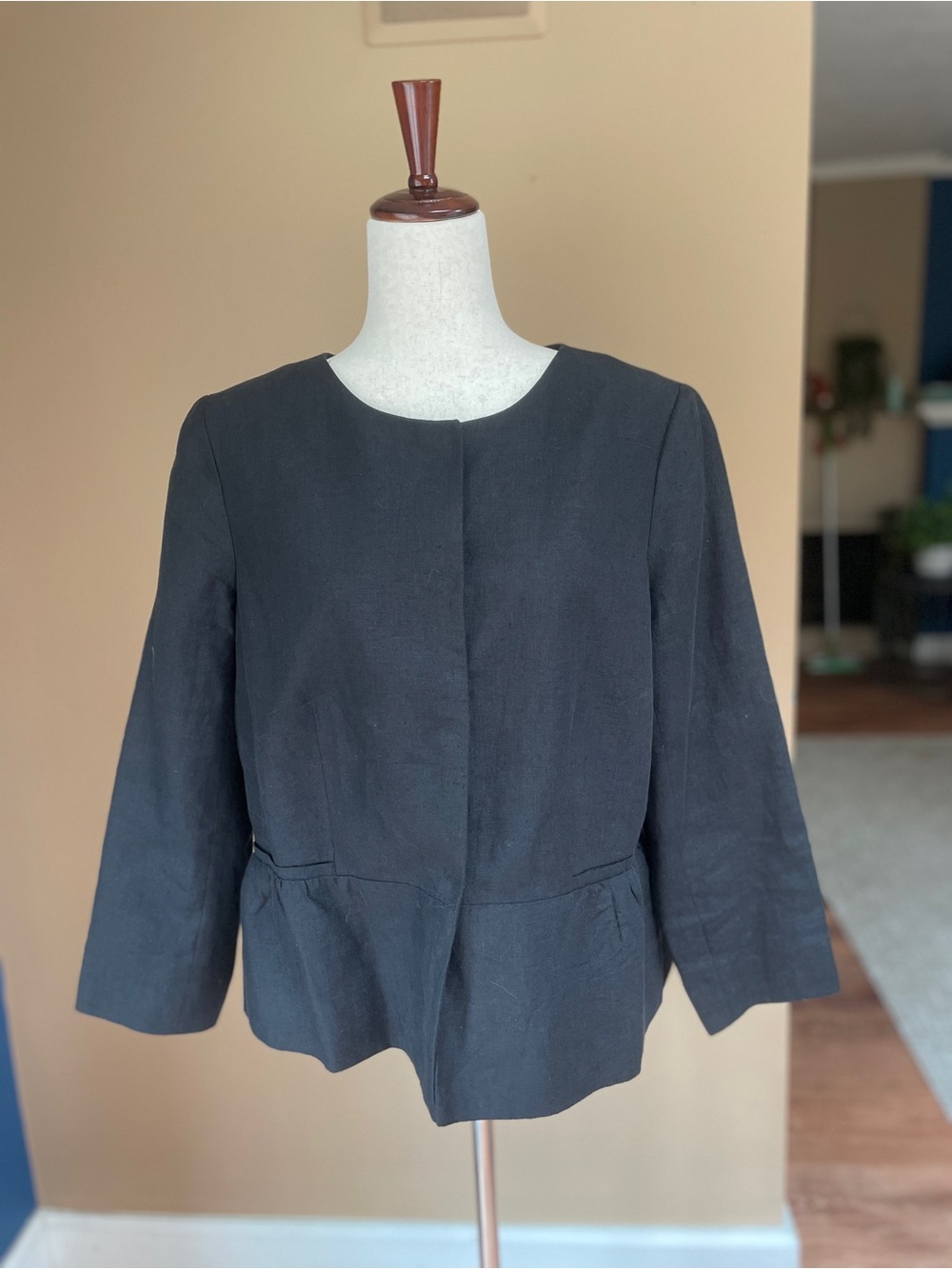 Talbots Womens Linen Jacket Blazer Size 12 Peplum Snap Minimalist Contemporary